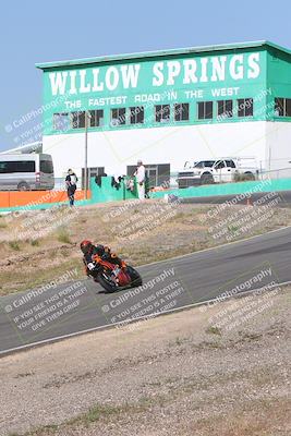 media/Apr-20-2025-AHRMA (Sun) [[393a79c373]]/Race/Group 11 early race/Turn 4b/